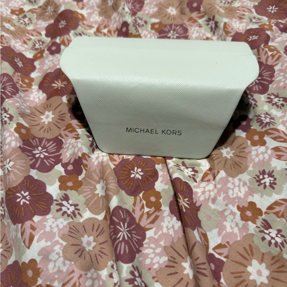 Michael Kors Cream Accessory Case